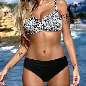 CharmLeaks Twist Front Molded Cup Bikini Swimsuit Size XL